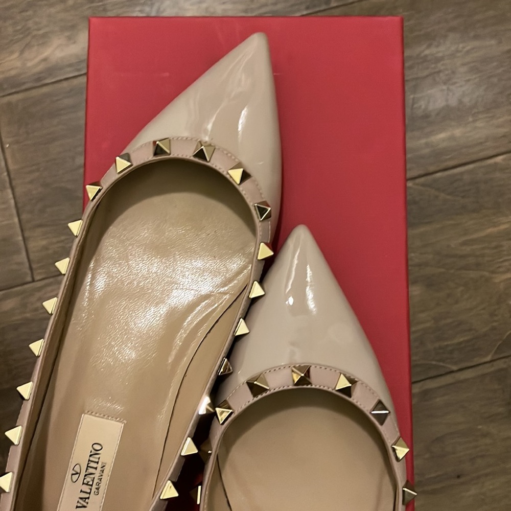 VALENTINO PATENT ROCKSTUD BALLET FLAT Size 38 - Picture 6 of 8